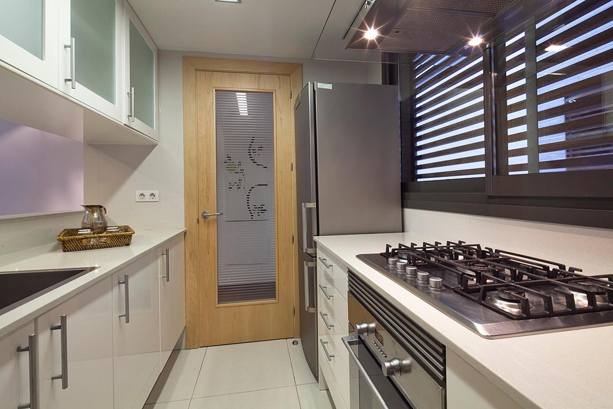 My Space Emirates - Splendid Apartment With Terrace And Pool Near Park Gueell برشلونة المظهر الخارجي الصورة
