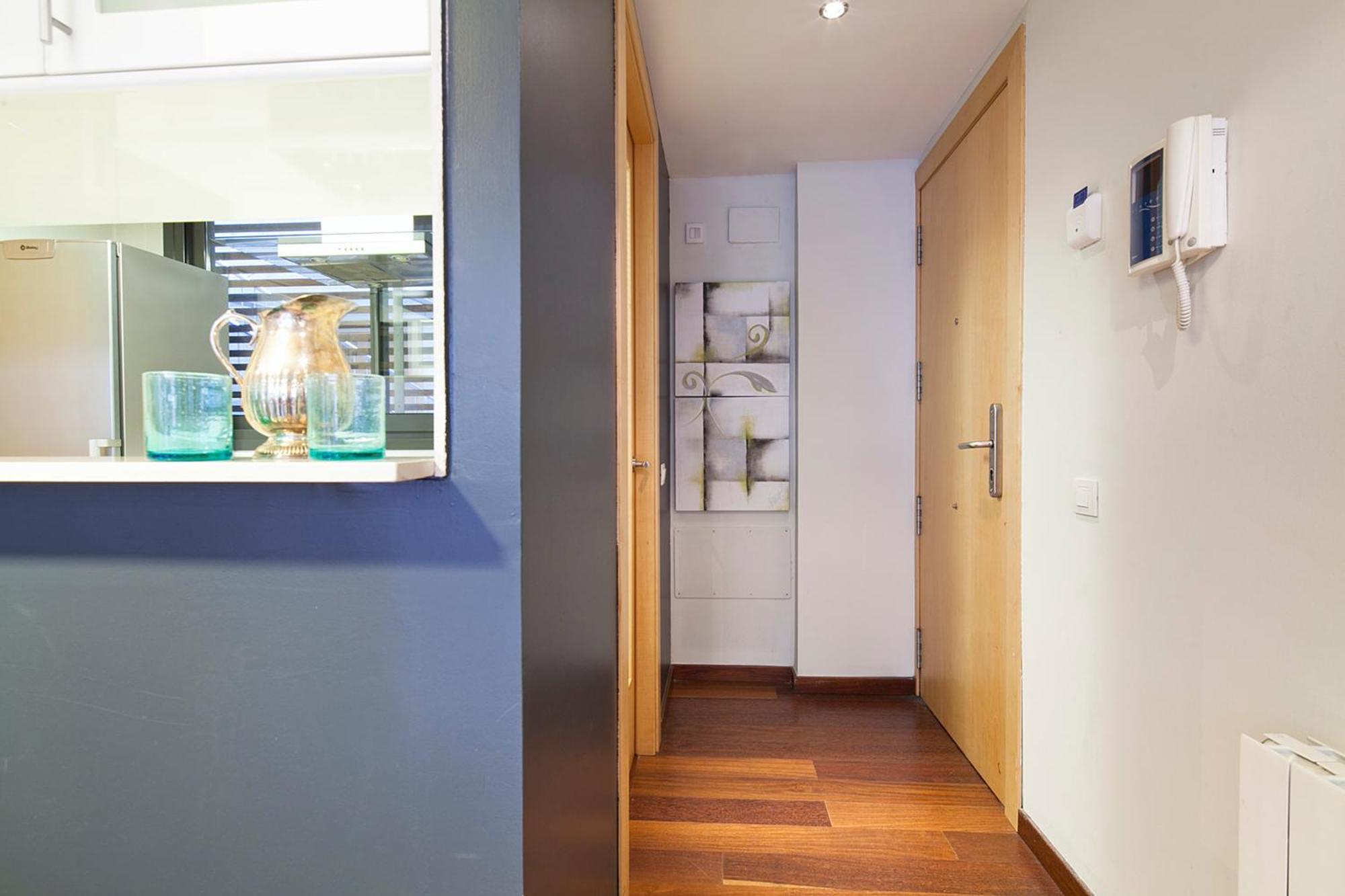 My Space Emirates - Splendid Apartment With Terrace And Pool Near Park Gueell برشلونة الغرفة الصورة